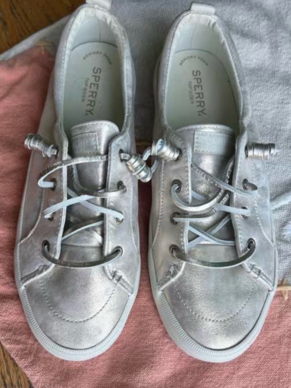 Sperry Women's Crest Vibe Metallic Shimmer Sneakers- Size 8